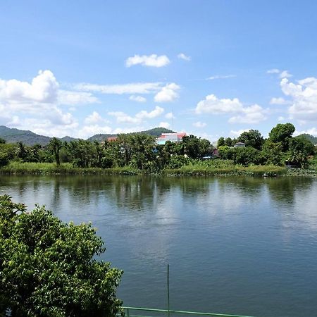 West Wonder Riverside Resort Kanchanaburi Bagian luar foto